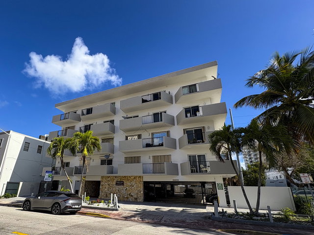 Harding Villas Condo photo 2